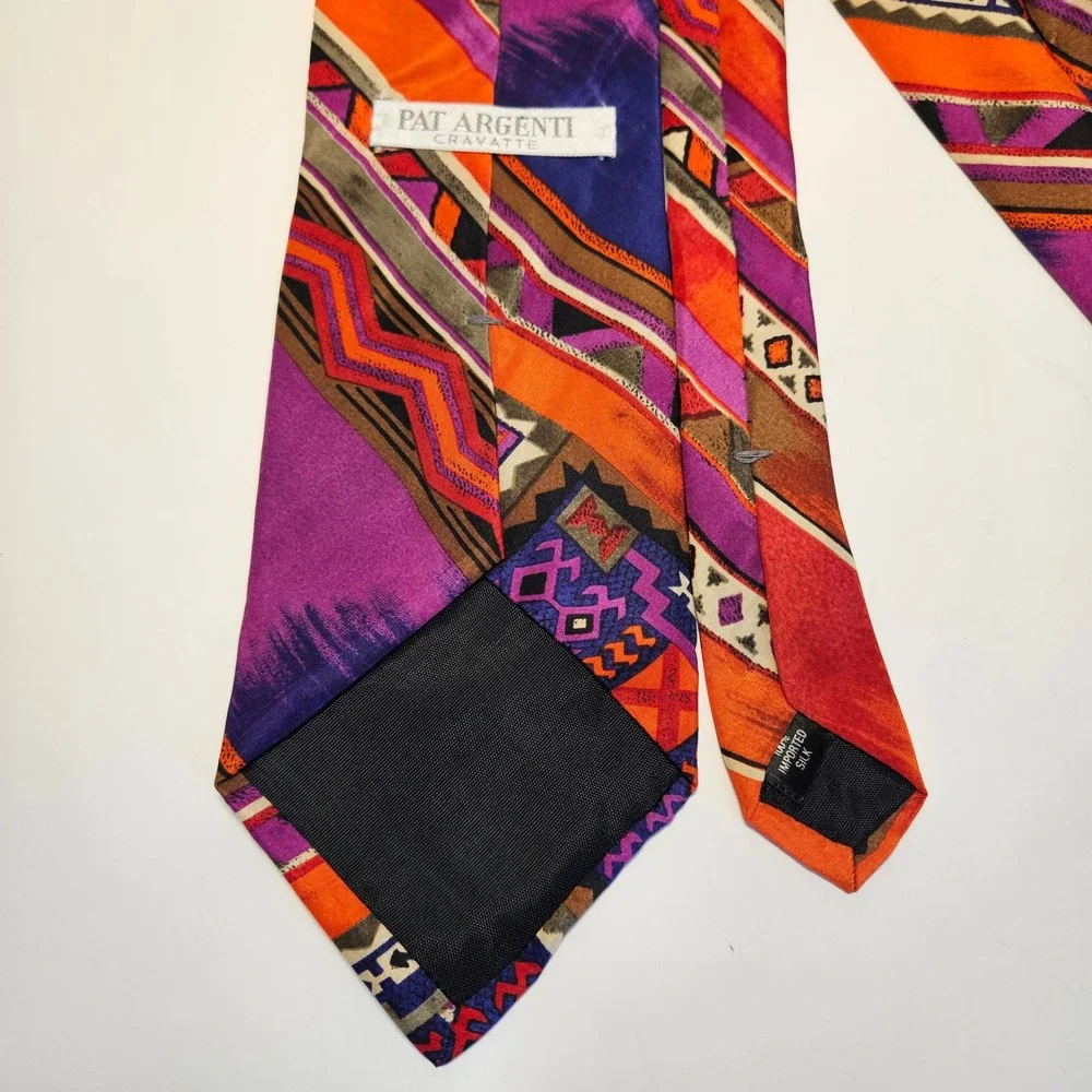Pat Argenti Cravatte Mens Silk Tie‎ Vintage 90s Geometric Tribal Abstract Purple